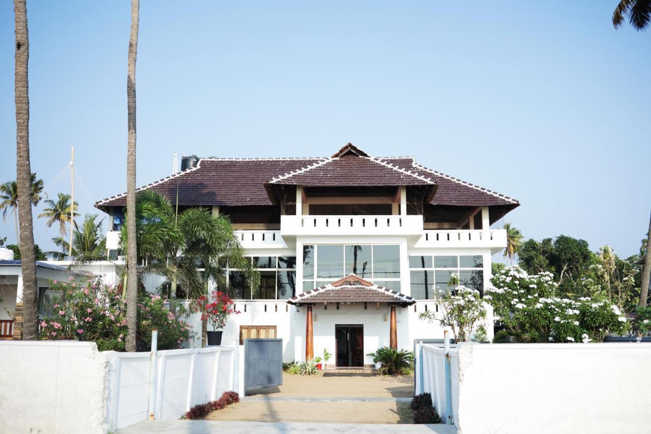 Cherai Beach Palace Екстер'єр фото