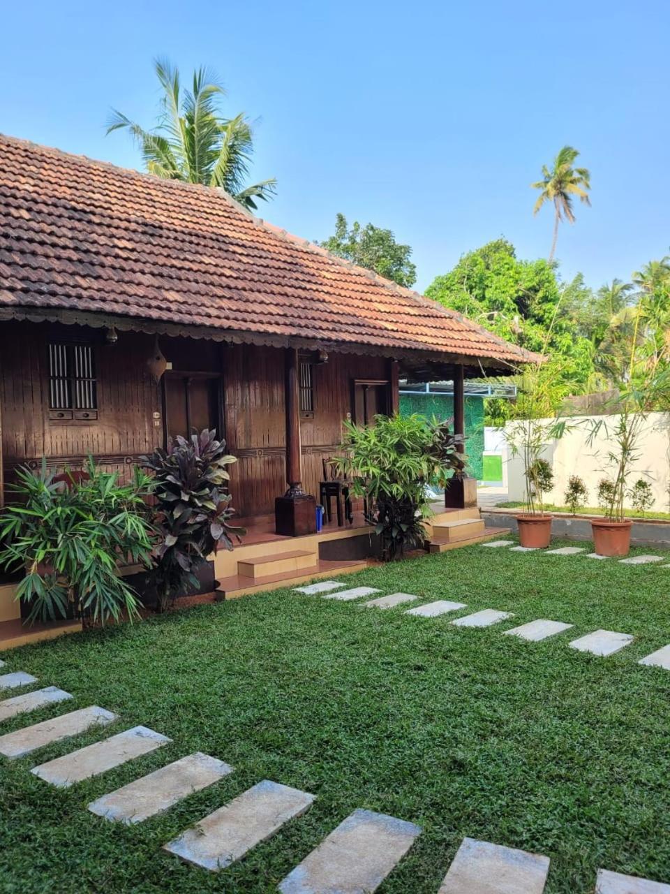 Cherai Beach Palace Екстер'єр фото